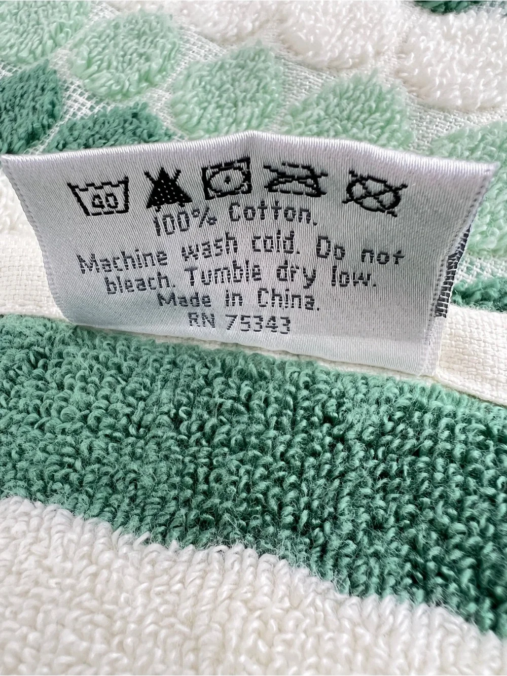 SOHO Living Bath Towels Green White Polka Dot & Stripe Soft Cotton 2 Pc NEW
